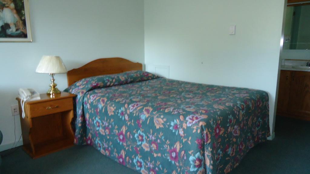 Stiles Motel Hill View Woodstock Cameră foto